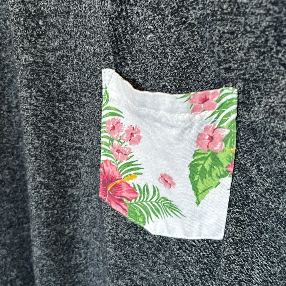 Free Planet Heather Blue Top with a Fun Pocket Design - Picture 3 of 4
